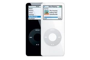 APPLE iPod Nano Black 4GB Retail (MA107LL/A)