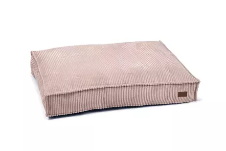 Designed by Lotte Hundemadrass i Ribbestoff - Rosa