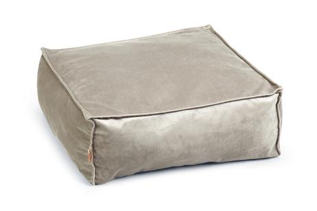 Designed by Lotte Velveti Katteseng, Grå - 50cm