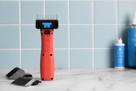 Andis eMERGE Wide Blade Klippemaskin - Orange (9-562278)
