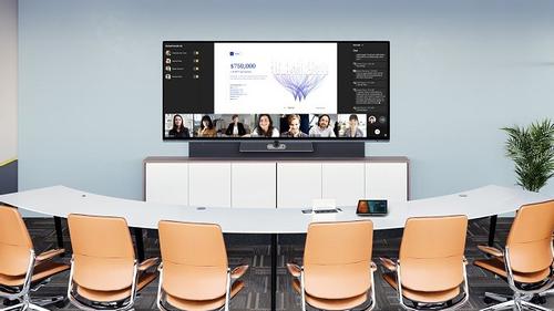 MAXHUB 92'' 24/7 5K Display, 21:9, Android 13, 4G/32G (UW92NA)