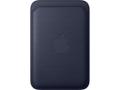 APPLE iPhone FineWoven Wallet with MagSafe-Navy
