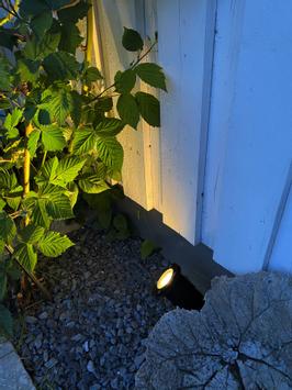 Aneta Lighting BACKE spot, på spyd ute, svart, GU10, IP44, 5 m kabel (7392986791168)