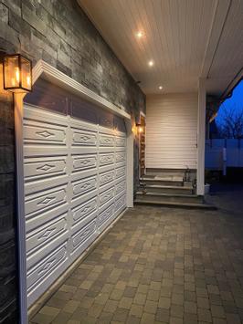 Aneta Lighting ARENDAL vegglampe liten, svart, arm, ned, utendørs IP44 (7392986772105)