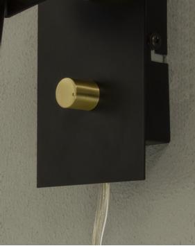 Aneta Lighting METZ vegglampe,  svart/ matt messing, GU10 (7041661271470)