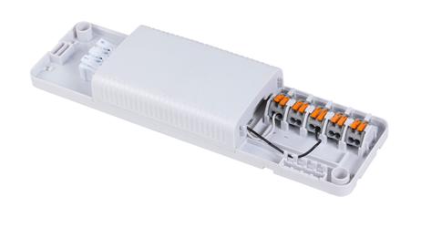 R-Line Varuna Driver 18-40V m/koblingsklemme Hvit 15W