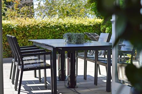 IMUS terrassevarmer med "Safe Touch"-teknologi kun 67cm høy - 550W (tilsvarer 1500W*) (526-1180)