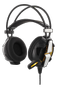 DELTACO Gaming vibrerande stereo headset med LED, 50mm element, 2,1m kabel, 32O, svart