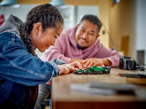 LEGO Speed Champions Aston Martin Aramco F1® AMR24-racerbil - 77245 (77245)