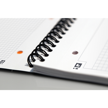 OXFORD International Collegeblok met spiraal A4+ Geruit Spiraalbinding Polypropyleen Zwart 160 Pagina's 80 Vellen (100103664)