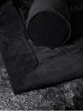 Halvor Bakke Wellington Putetrekk Sort 23x70cm  (479-114253)