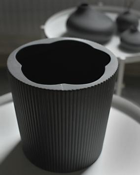 Storefactory Eksberg Potteskjuler Mørk-Grå Ø20xH20 (516-312015)