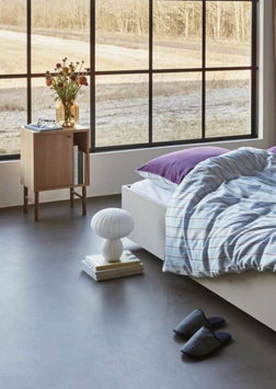 Hübsch Bordlampe Kumu Hvit H28cm (507-991107)