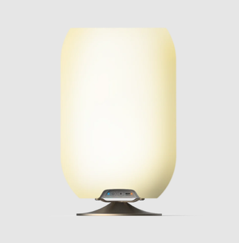 Kooduu Atmos Jacob Jensen Høyttaler-Vinkjøler-Lampe Brass (711-KO10-0204LS026-00)