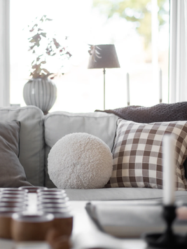 Svanefors  Pute-Ball Elsie Offwhite Ø25cm (718-1225-49-002)