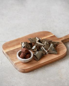 Nicolas Vahé Fjøl Serving Akasietre 39x22cm