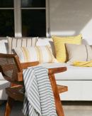 GANT Stripete pledd lammeull-lin 130x180cm grønn (589-853101102-312)