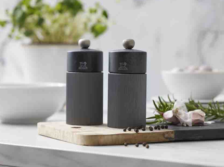 Peugeot  Line Grafitt Saltkvern 12cm (1stk) (379-26888)