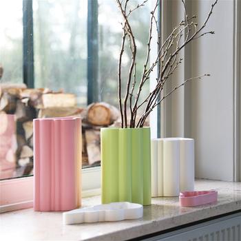&Klevering Billow Vase Hvit 24,5x12xH18