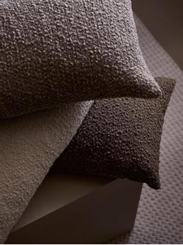 Svanefors  Trond Putetrekk Boucle Beige 35x80 (718-1334-52-021)