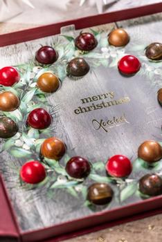 Xocolatl Christiansfeld  Julekalender Merry Christmas Sjokoladekonfekt,  210g (747-4236-NO)