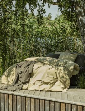 Gustav Ovland Nicola Sengeteppe Salviegrønn 160x260  (479-118124)