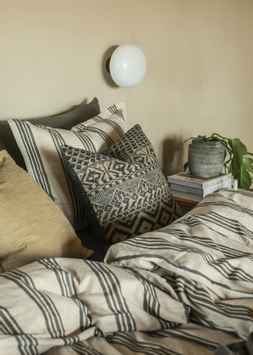 Gustav Ovland Obelix Putetrekk Ullmix Sort 50x50  (479-118079)