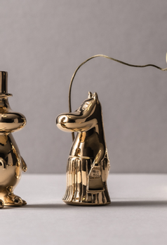 Skultuna x Moomin Mummi Mummimamma Gullbelagt H5.7  (748-751-4)