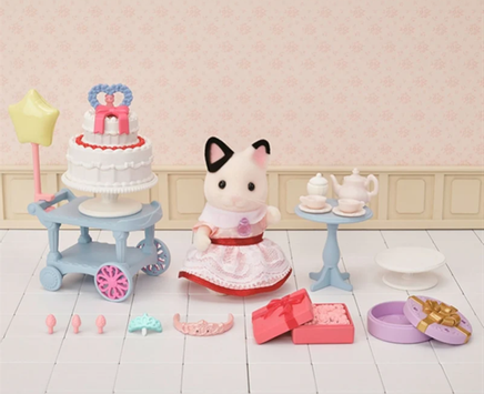 Sylvanian Families Lekesett partytime med Tuxedo-kattefigur og tilbehør