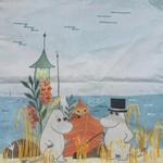 Mummi Pute "Ved Sjøen" (532-MMCUSBOA001)
