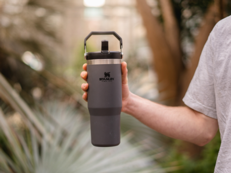 Stanley Tumbler-Iceflow Termo-Drikkeflaske 0,89L Grå