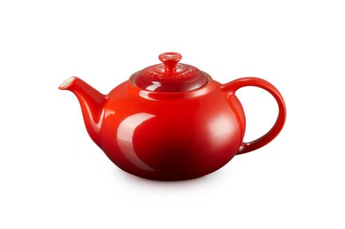Le Creuset Tekanne Classic Cerise 1,3L (796-70702130600000)
