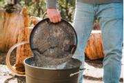 Solo Stove Bålpanne Bonfire2.0 Kit Gunmetal-Metallic med askeskuff (777-SSBON-SD-2.0-GNMTL-METLC)