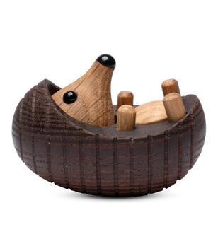 Spring Copenhagen Trefigur Pinnsvin Spike Liggende H4,2 (752-2148-FSC)