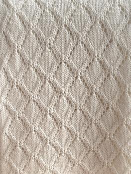 Knit Norway Ellie Babyteppe Oppskrift PDF (642-10937-pdf)