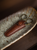 Muud Espoo Etui til Saks Rich-Brown (569-QB-4187-RB)