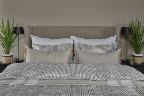 Halvor Bakke Sengesett Chateau-Roubine Sateng Beige (479-119168,119169,119170)