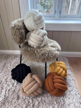 MT Studio Knutepute Offwhite 20x25 (780-MT-1630-OW)