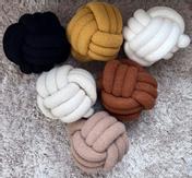 MT Studio Knutepute Offwhite 20x25 (780-MT-1630-OW)