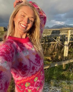 House of Yarn Strikkepakke Alpeglød Genser Påfugl_L-XL