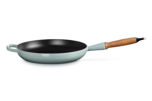 Le Creuset Støpejernspanne Signature SeaSalt Ø28 (796-20258287170422)