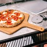 Ooni Pizza- og Serveringsbrett Bambus 12"/ 30cm (599-219)