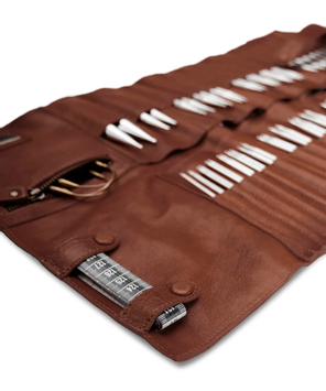 Muud Stockholm-XL Strikkepinneetui Rich-Brown (569-2095-RB)