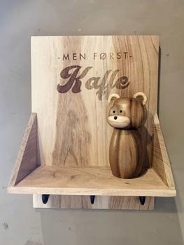 Trend Design Hylle "Men-først-kaffe" Akasietre (298-401453)