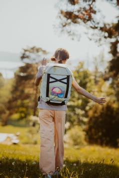 Knut & Kjartan Thulitt Skolesekk 22L Grå (652-BPS.00121.BG)