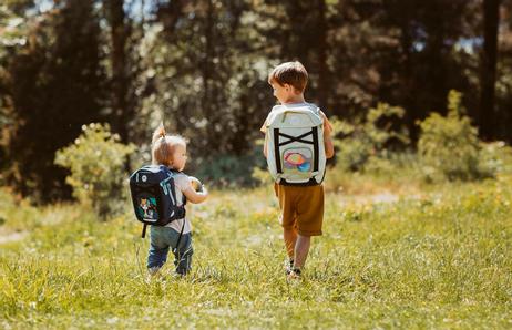 Knut & Kjartan Thulitt Skolesekk 22L Grå (652-BPS.00121.BG)
