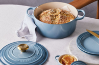 Le Creuset Støpejernsgryte Signature Chambray 4,2L (796-21177244344441)