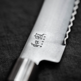 KAI Wasabi Black Brødkniv 23cm (573-6723B)
