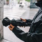 Gustbuster sammenleggbar orkanparaply sort (823-33-003)