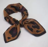 7Days Viskoseskjerf Dyremønster Brunt 68x68 (826-15598)